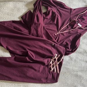 Fabletics Womens Purple Leggings and matching Pullover jacket